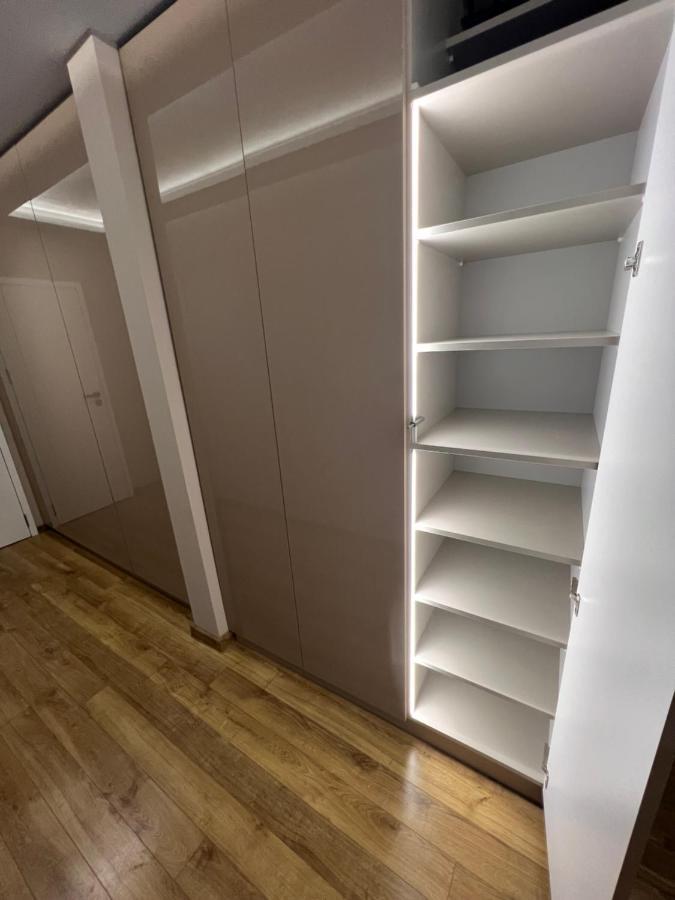 Apartament Varosha Luxury Lovetsj Eksteriør bilde
