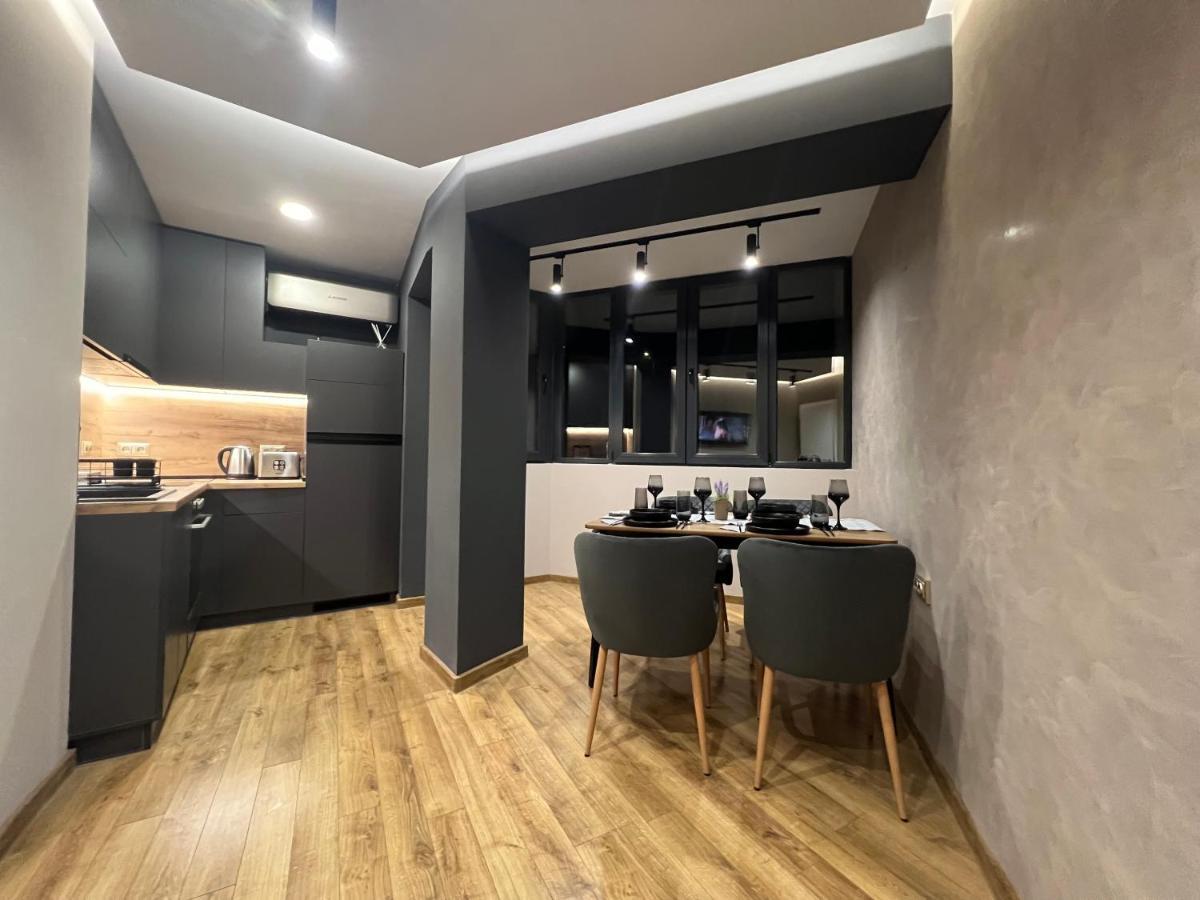 Apartament Varosha Luxury Lovetsj Eksteriør bilde