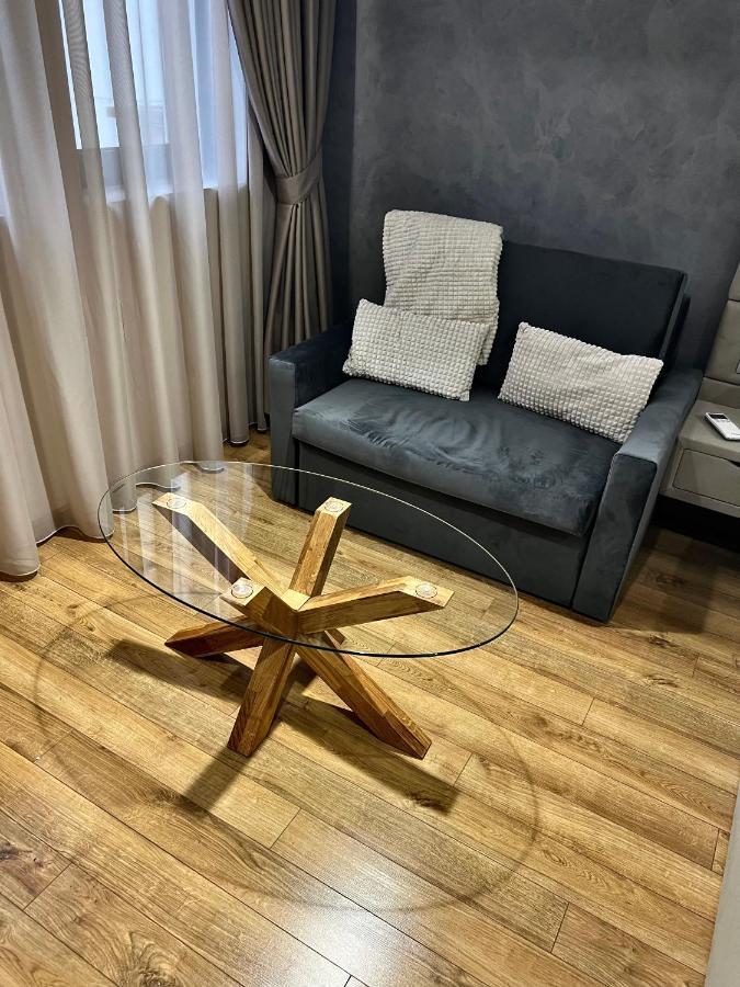 Apartament Varosha Luxury Lovetsj Eksteriør bilde