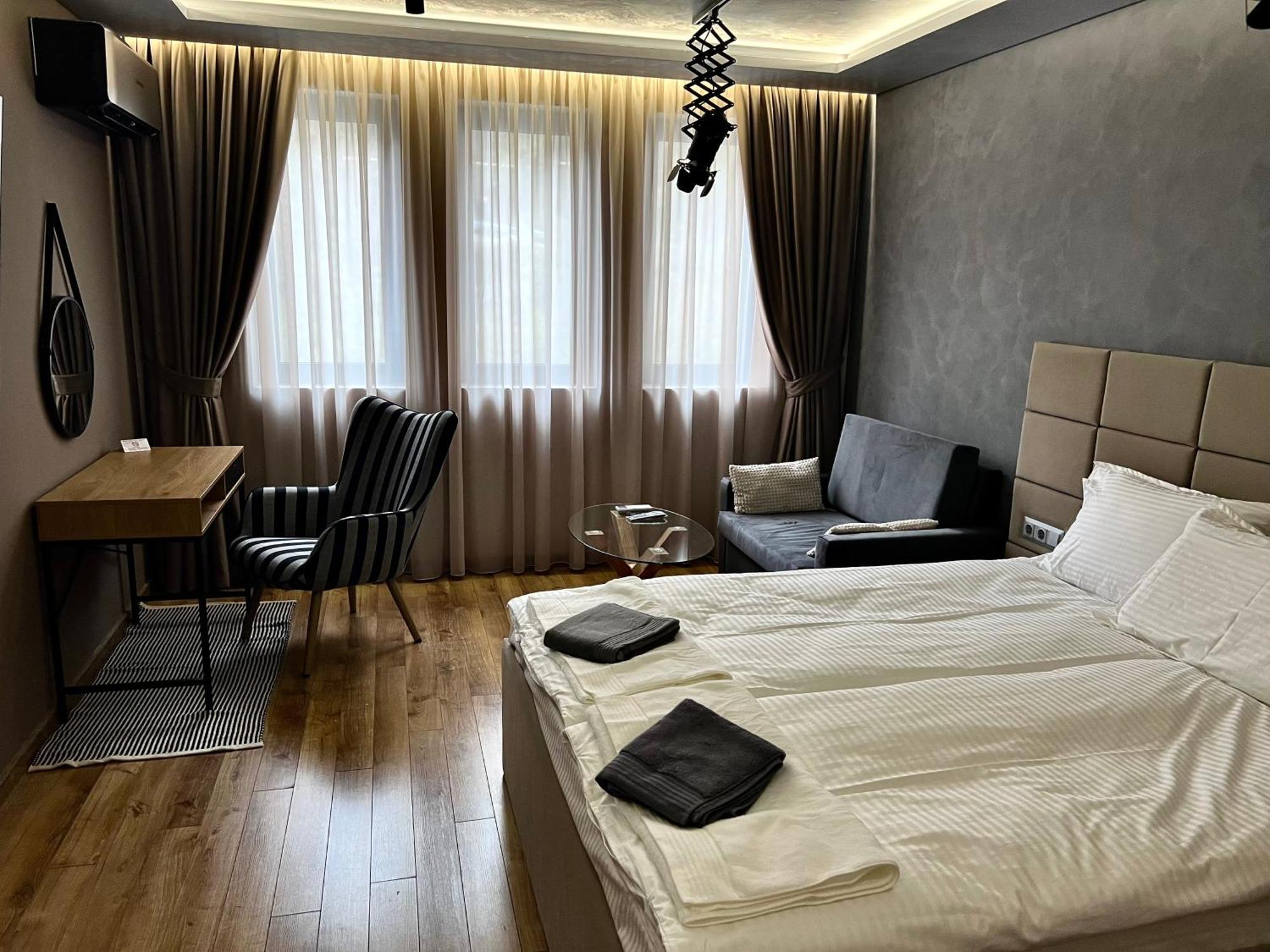 Apartament Varosha Luxury Lovetsj Eksteriør bilde